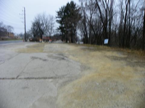 585 N State St, Elgin, IL 60123 photo 1