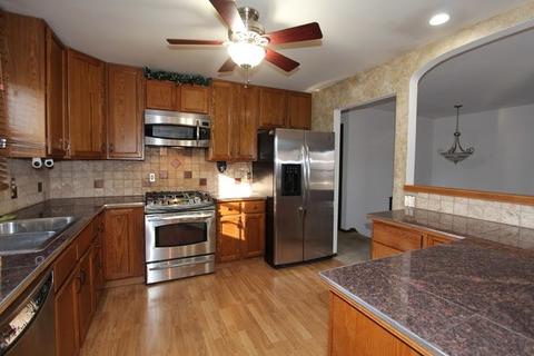 1413 Hillside Ln, Mchenry, IL 60051 photo 10