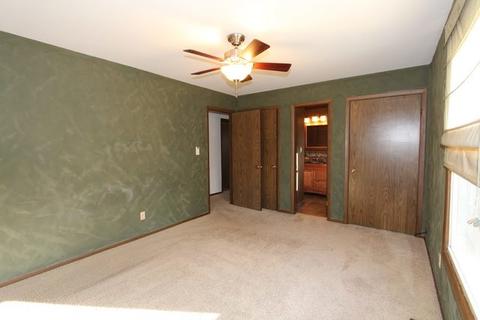1413 Hillside Ln, Mchenry, IL 60051 photo 13