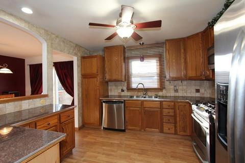 1413 Hillside Ln, Mchenry, IL 60051 photo 3