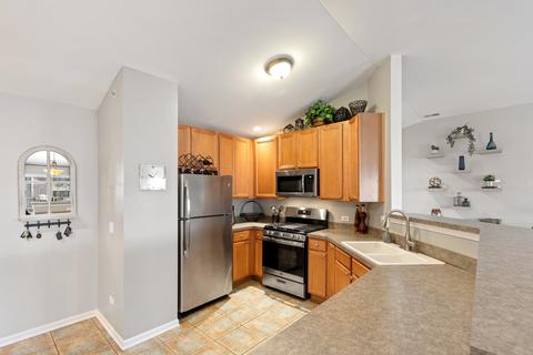 640 Mill Cir #206, Wheeling, IL 60090 photo 10