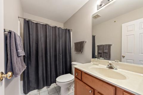 640 Mill Cir #206, Wheeling, IL 60090 photo 17