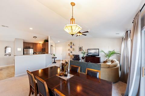 640 Mill Cir #206, Wheeling, IL 60090 photo 6