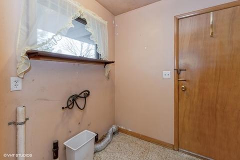407 E High St, Sycamore, IL 60178 photo 14