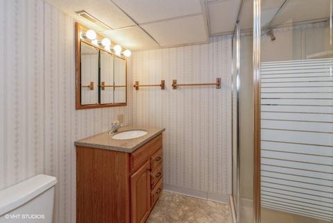 407 E High St, Sycamore, IL 60178 photo 12