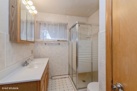 407 E High St, Sycamore, IL 60178 photo 10
