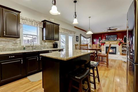1905 Brighton Ln, Plainfield, IL 60586 photo 3