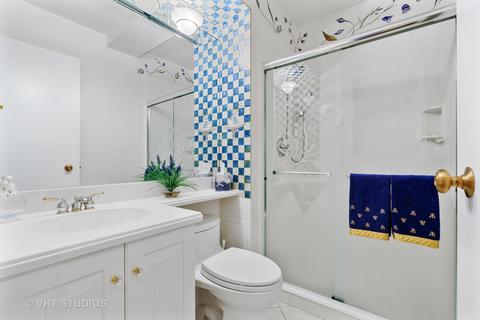 400 E Ohio St #2103, Chicago, IL 60611 photo 17
