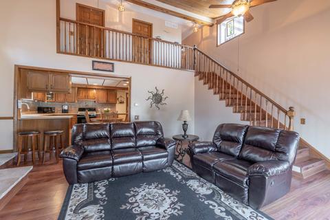 8531 S 77th Ct, Bridgeview, IL 60455 photo 3