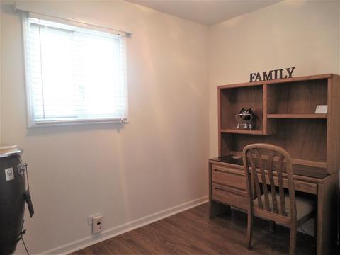 8531 S 77th Ct, Bridgeview, IL 60455 photo 12