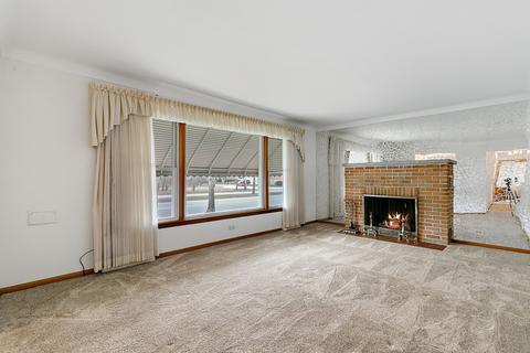 413 Desplaines Ave, Riverside, IL 60546 photo 3