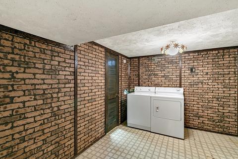 413 Desplaines Ave, Riverside, IL 60546 photo 21