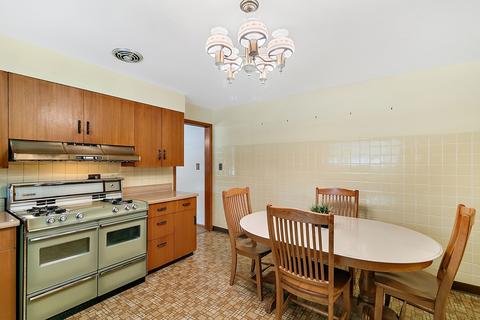 413 Desplaines Ave, Riverside, IL 60546 photo 13