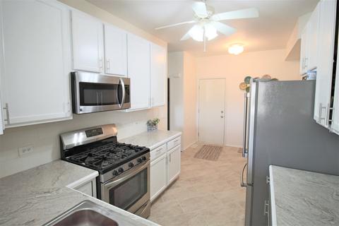868 County Line Rd, Aurora, IL 60502 photo 14