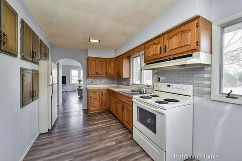 304 E Sunset Pl, Dekalb, IL 60115 photo 6