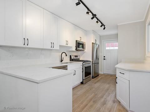 469 W Green Dr, Wheeling, IL 60090 photo 7