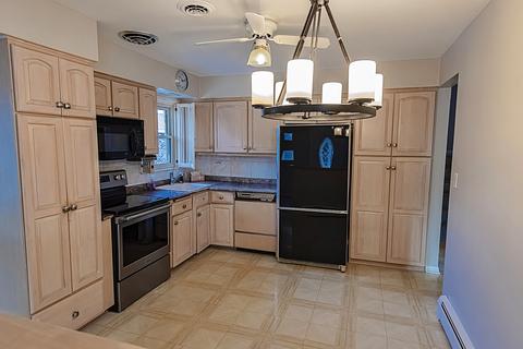172 E Quincy St, Riverside, IL 60546 photo 8