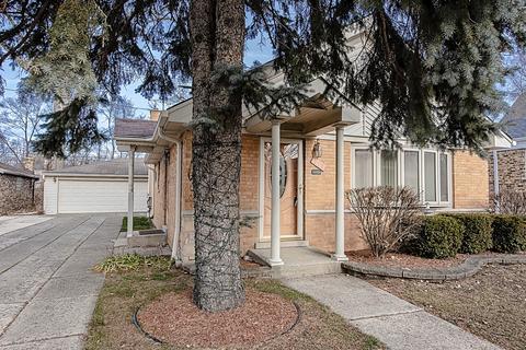 172 E Quincy St, Riverside, IL 60546 photo 1
