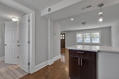 2252 E 96th St, Chicago, IL 60617 photo 12