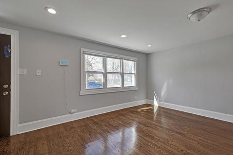 2252 E 96th St, Chicago, IL 60617 photo 8