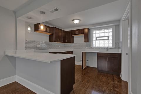 2252 E 96th St, Chicago, IL 60617 photo 9