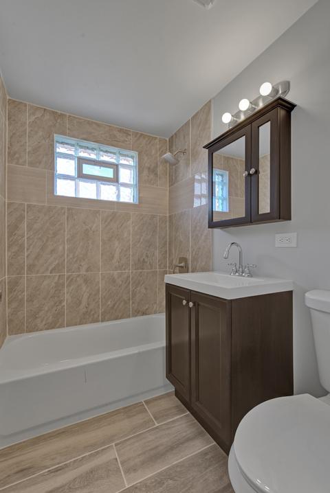2252 E 96th St, Chicago, IL 60617 photo 17