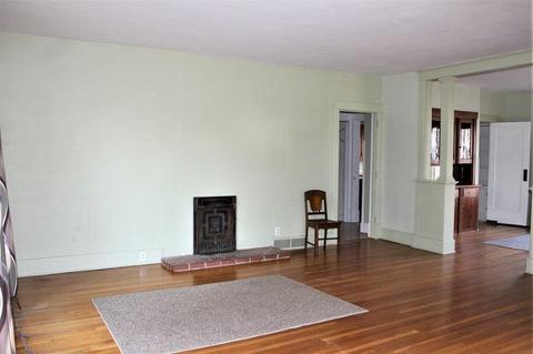 307 S Clinton St, Morrison, IL 61270 photo 4