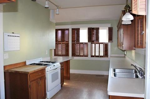 307 S Clinton St, Morrison, IL 61270 photo 7