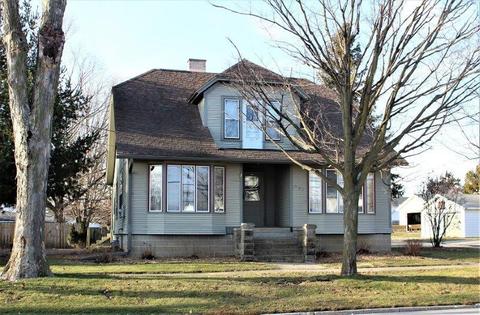 307 S Clinton St, Morrison, IL 61270 photo 1