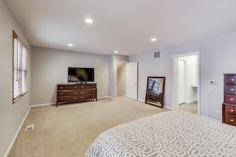 2208 Maple Ave, Northbrook, IL 60062 photo 15