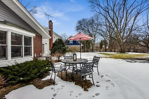 2208 Maple Ave, Northbrook, IL 60062 photo 22