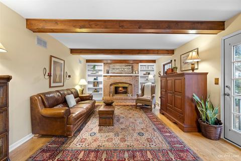 1724 Austin Ct, Wheaton, IL 60189 photo 6