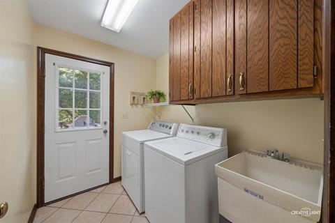 1724 Austin Ct, Wheaton, IL 60189 photo 14