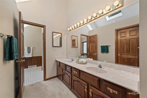 1724 Austin Ct, Wheaton, IL 60189 photo 18