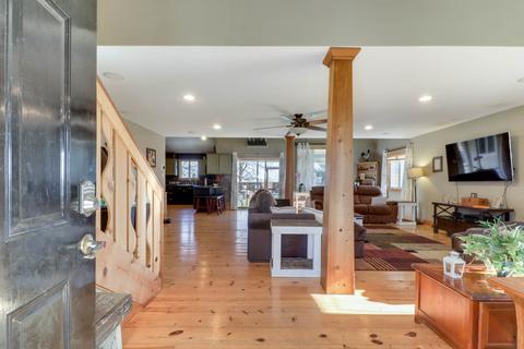 7776 Buttercup Rd, Weldon, IL 61882 photo 4