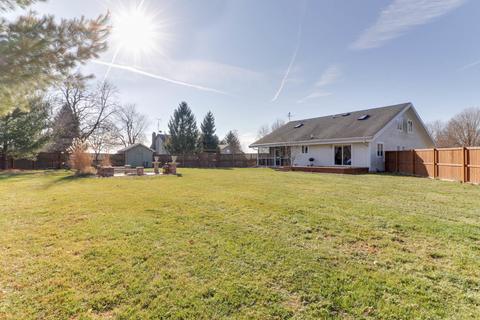 7776 Buttercup Rd, Weldon, IL 61882 photo 40