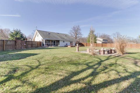 7776 Buttercup Rd, Weldon, IL 61882 photo 37