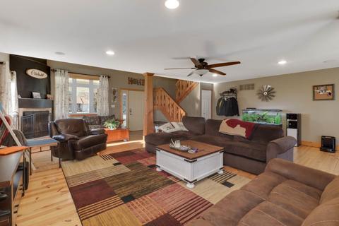 7776 Buttercup Rd, Weldon, IL 61882 photo 6