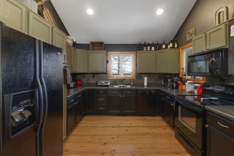 7776 Buttercup Rd, Weldon, IL 61882 photo 14
