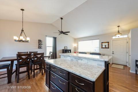 32786 Bending Creek Rd, Lakemoor, IL 60051 photo 6