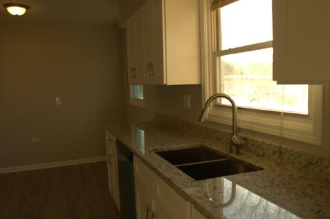 7734 Beloit Ave, Bridgeview, IL 60455 photo 4