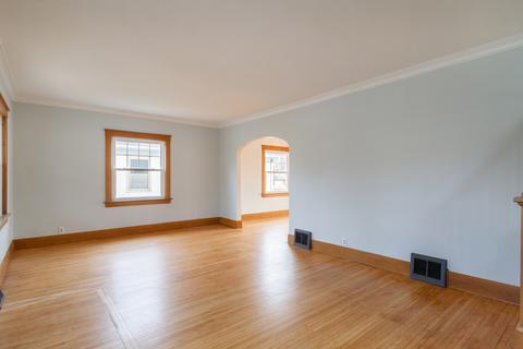 445 Morgan St, Elgin, IL 60123 photo 9
