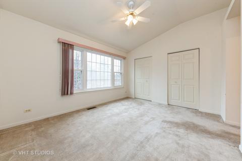 5393 Mayflower Ct, Rolling Meadows, IL 60008 photo 4