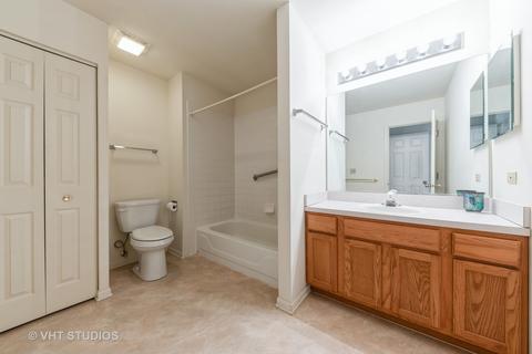5393 Mayflower Ct, Rolling Meadows, IL 60008 photo 5