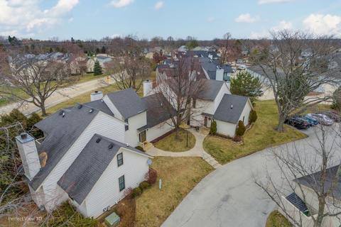 654 Mitchell Ct, Gurnee, IL 60031 photo 2