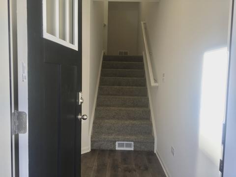 18 Grey Wolf Dr, Wheeling, IL 60090 photo 3