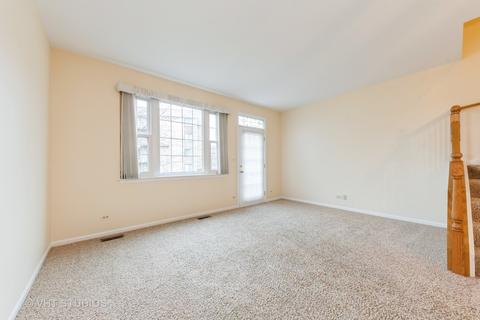 5480 Elizabeth Pl, Rolling Meadows, IL 60008 photo 2