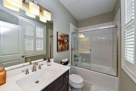 361 E Liberty Dr, Wheaton, IL 60187 photo 18