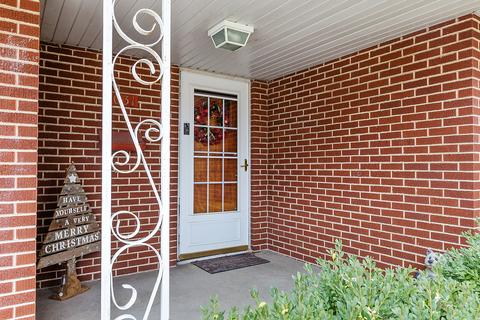 1031 E 8th St, Lockport, IL 60441 photo 4