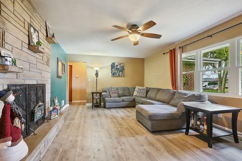 1031 E 8th St, Lockport, IL 60441 photo 7